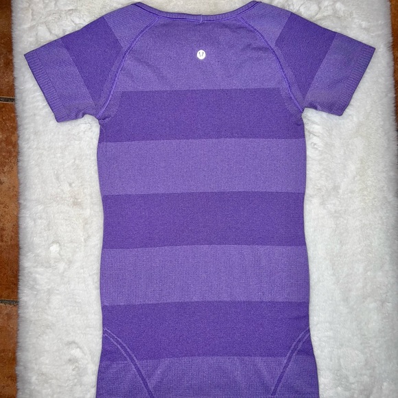 Lululemon 🍋 Run Swiftly Tech Top
Power Purple size 4 - Picture 5 of 11